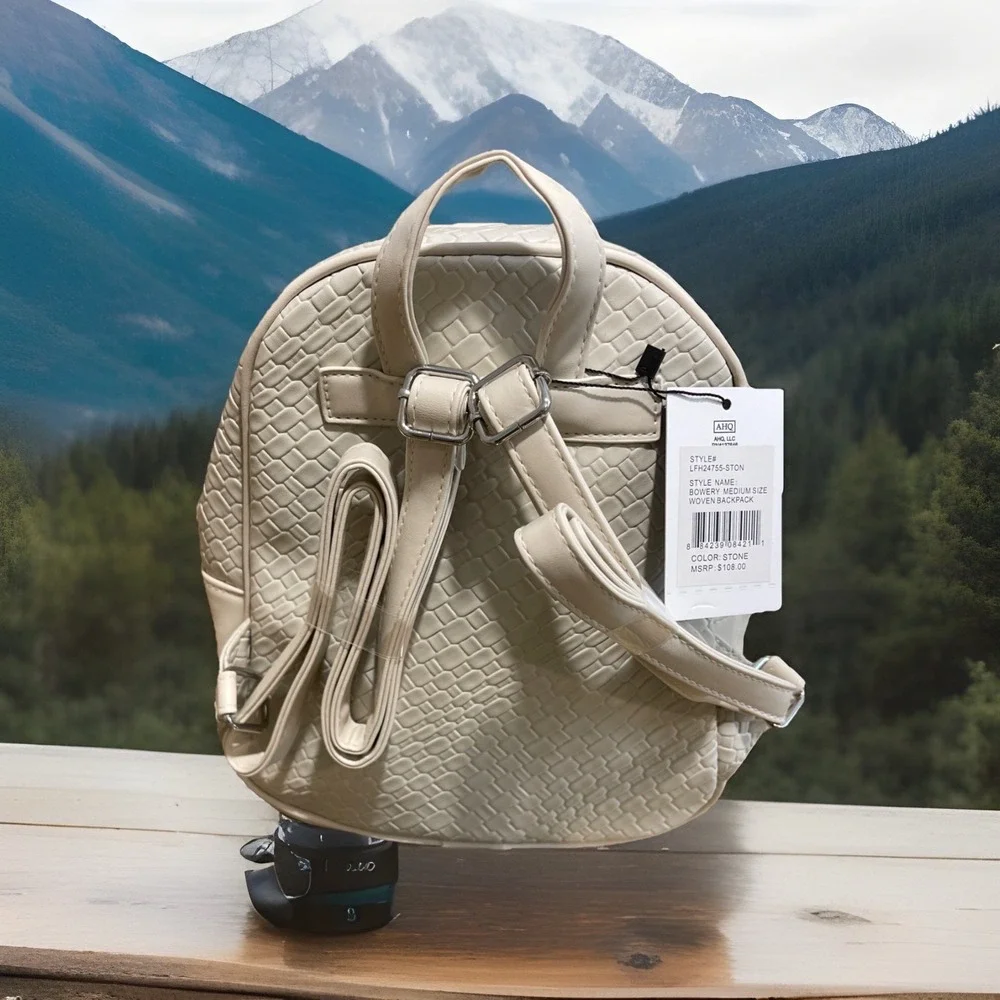 NWT London Fog Backpack Beige zipper front‎ pocket, Inside zipper & Slip pockets